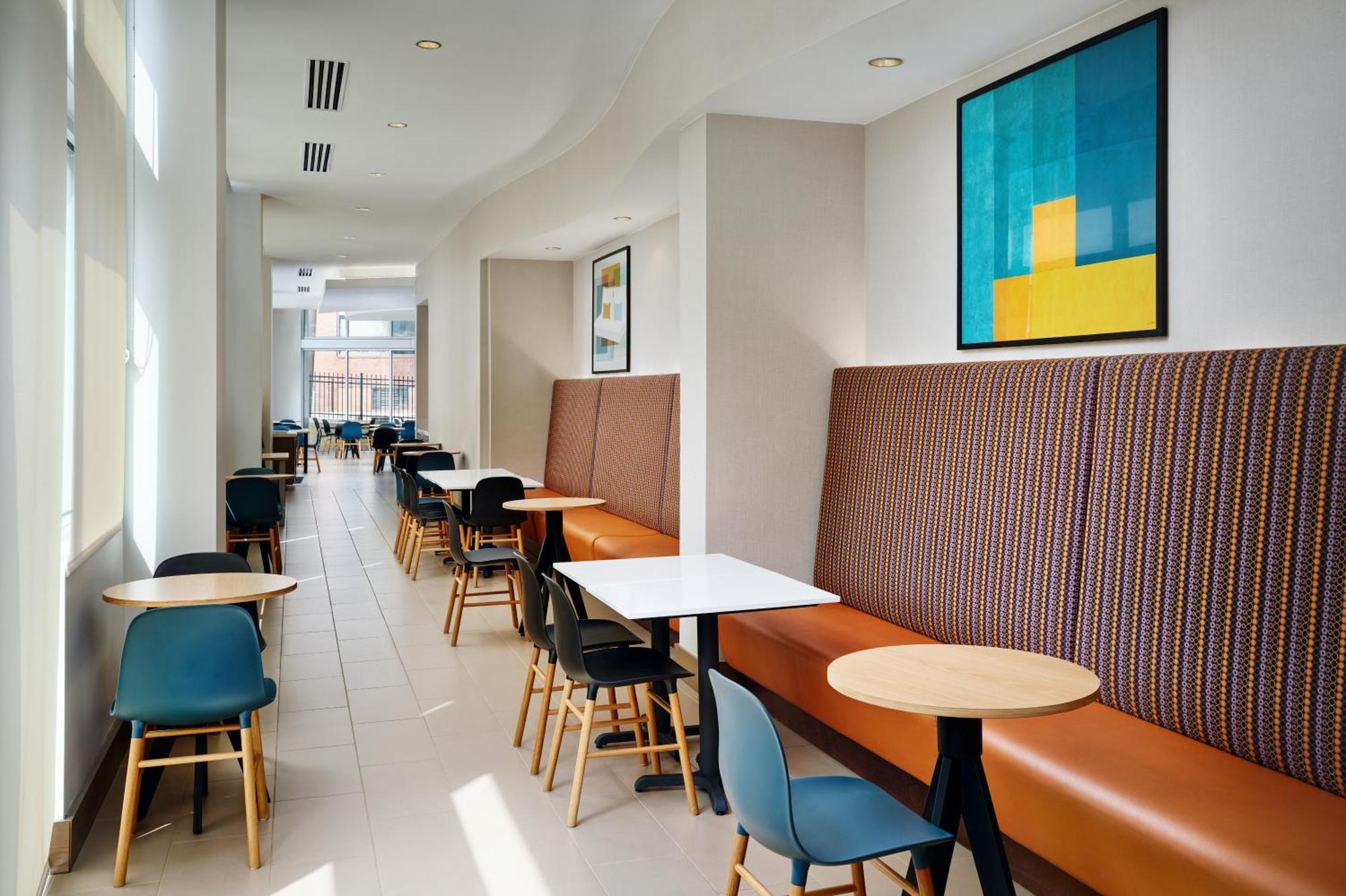 Hyatt House Downtown Hotel 3*