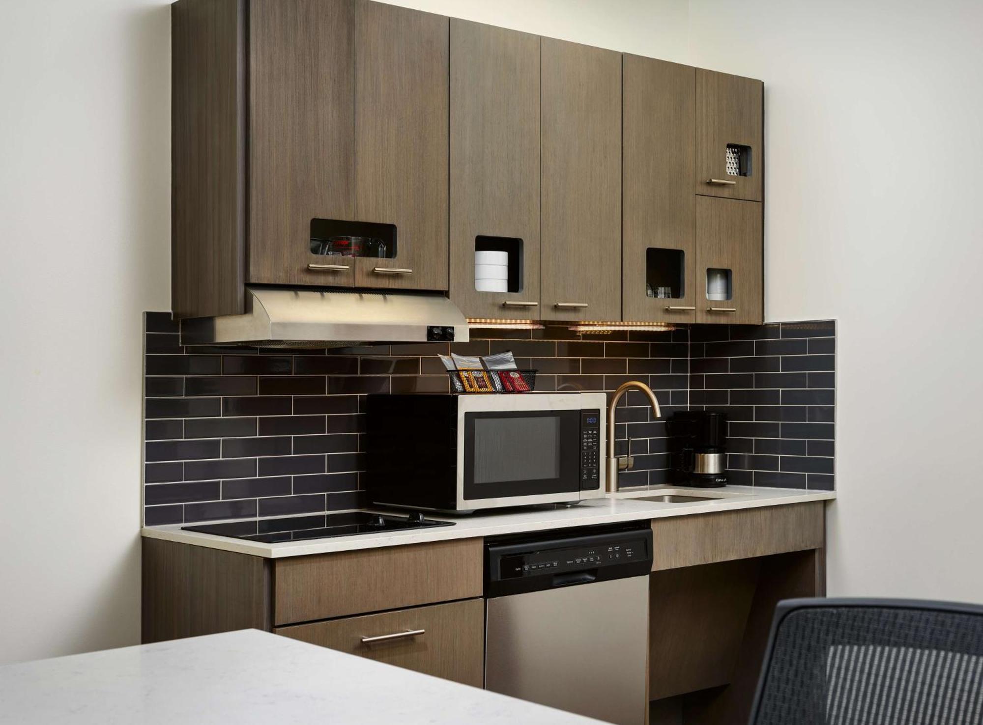 Hyatt House Downtown 3*